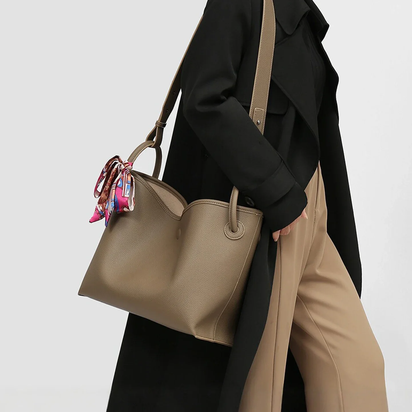 Luxury Bags Tote - Легкая роскошная женская сумка-тоут из искусственной